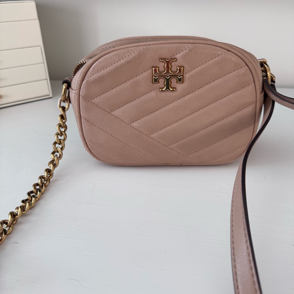 Tory Burch Dusty Pink Quilted Leather Crossbody with Gold Hardware